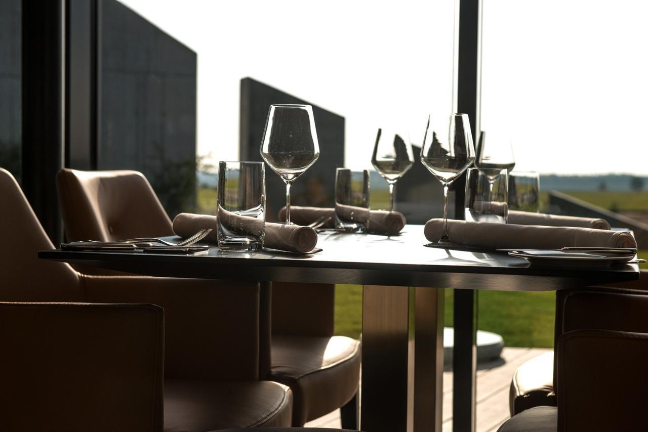 Mg Restaurace/Luxury Apartments 马达伯乐斯拉夫 外观 照片