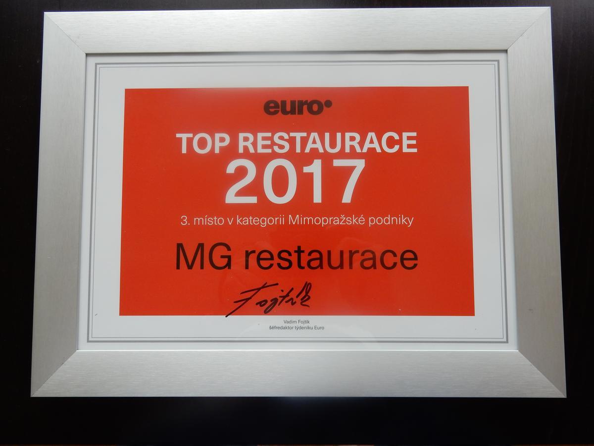 Mg Restaurace/Luxury Apartments 马达伯乐斯拉夫 外观 照片
