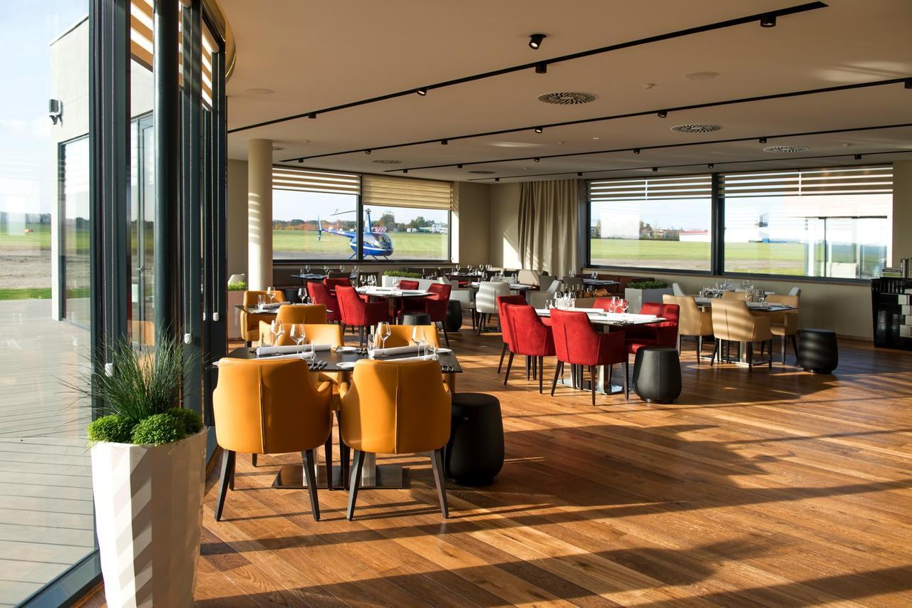 Mg Restaurace/Luxury Apartments 马达伯乐斯拉夫 外观 照片